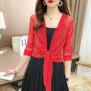 بلوزة نسائية